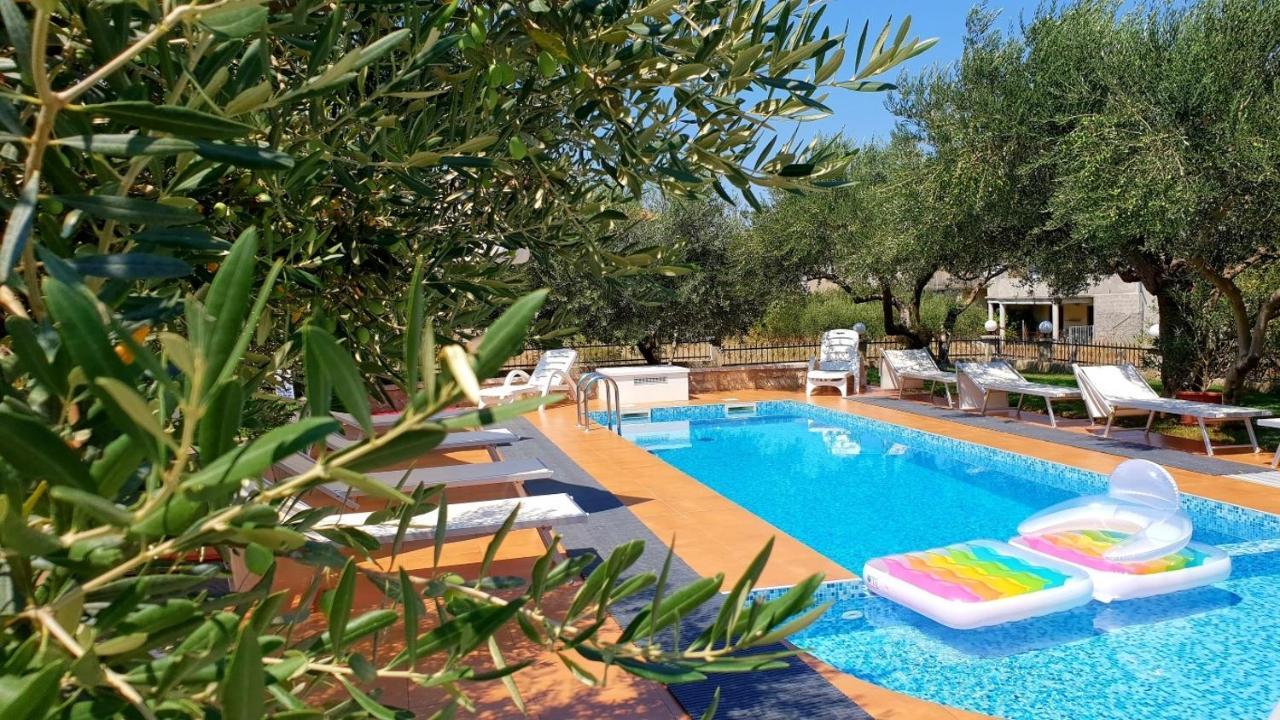 Family Friendly Apartments With A Swimming Pool Nevidjane, Pasman - 18054 Neviđane Esterno foto
