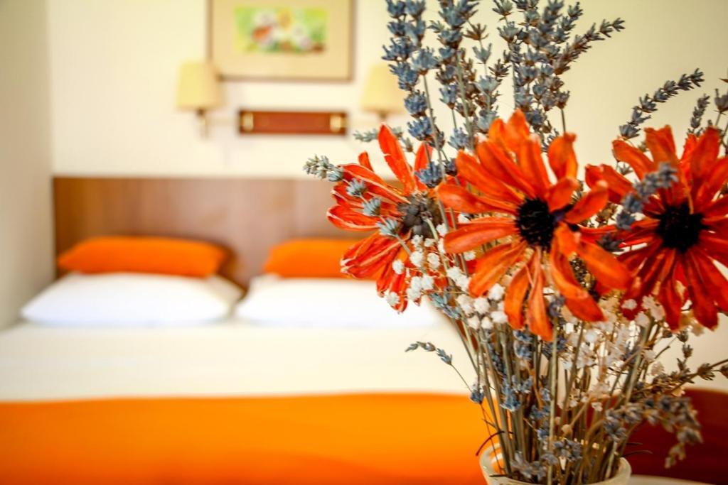 Family Friendly Apartments With A Swimming Pool Nevidjane, Pasman - 18054 Neviđane Esterno foto