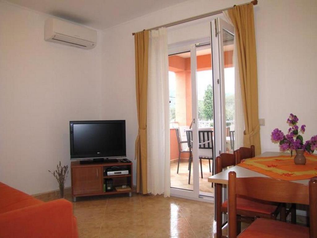 Family Friendly Apartments With A Swimming Pool Nevidjane, Pasman - 18054 Neviđane Esterno foto