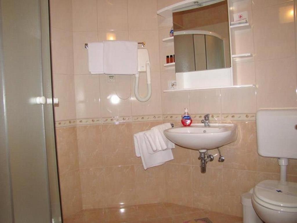 Family Friendly Apartments With A Swimming Pool Nevidjane, Pasman - 18054 Neviđane Esterno foto