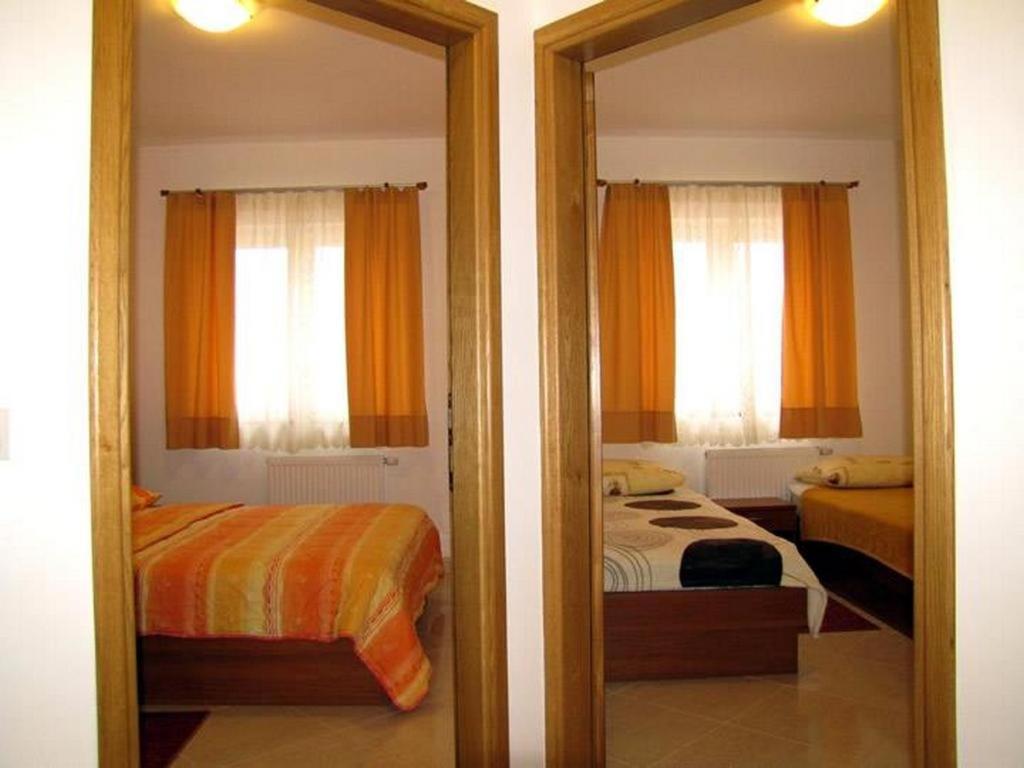 Family Friendly Apartments With A Swimming Pool Nevidjane, Pasman - 18054 Neviđane Esterno foto