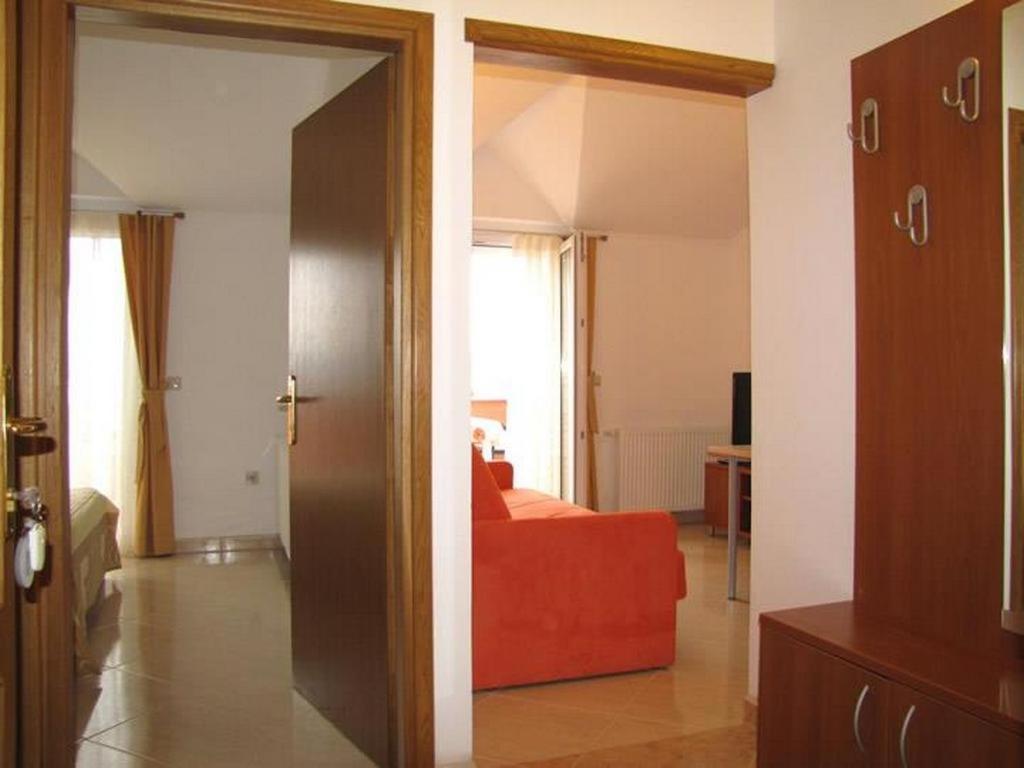 Family Friendly Apartments With A Swimming Pool Nevidjane, Pasman - 18054 Neviđane Esterno foto