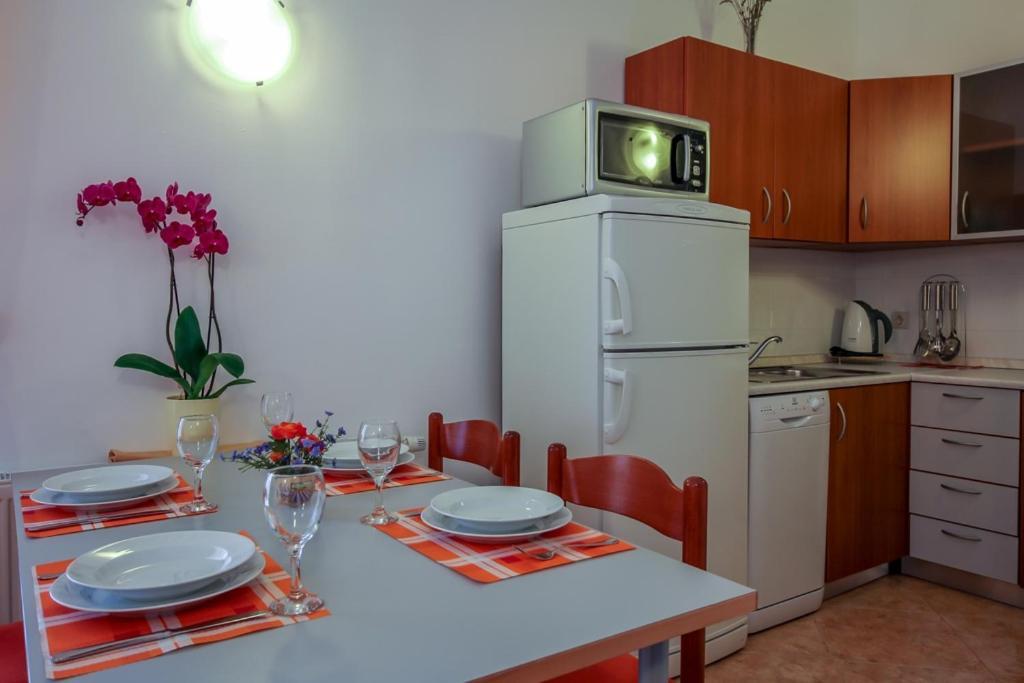 Family Friendly Apartments With A Swimming Pool Nevidjane, Pasman - 18054 Neviđane Esterno foto